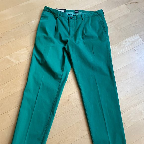Hugo Boss Other - Hugo Boss NWT Sleat green tapered leg 32R stretch